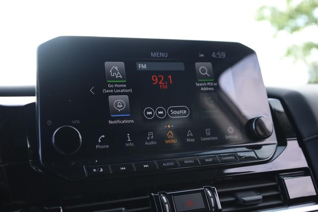 Nissan Pathfinder Vehicle Image 10