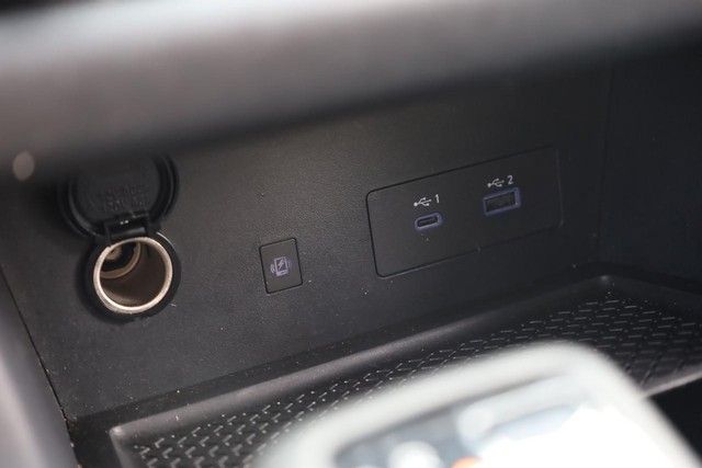 Nissan Pathfinder Vehicle Image 14