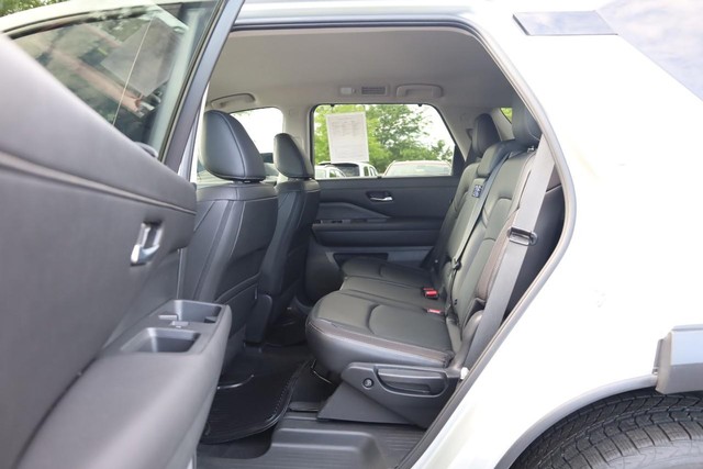 Nissan Pathfinder Vehicle Image 20