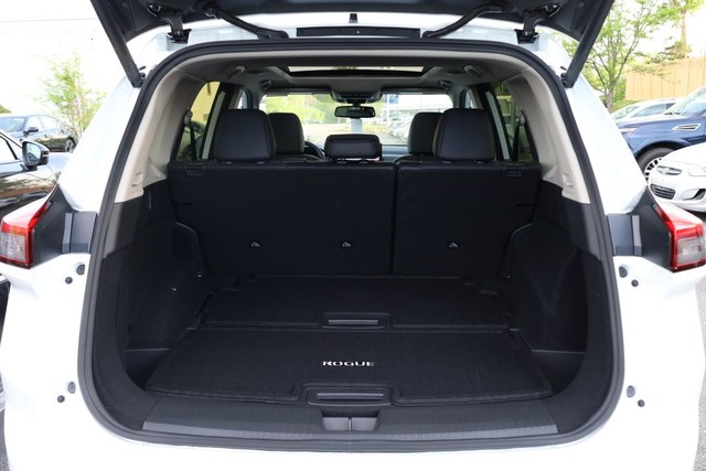 Nissan Rogue Vehicle Image 07