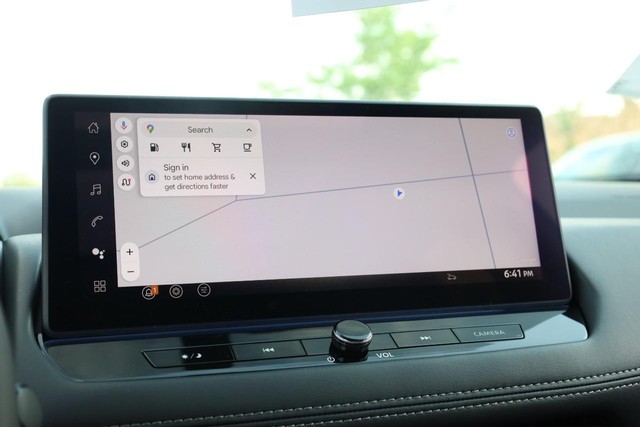 Nissan Rogue Vehicle Image 14