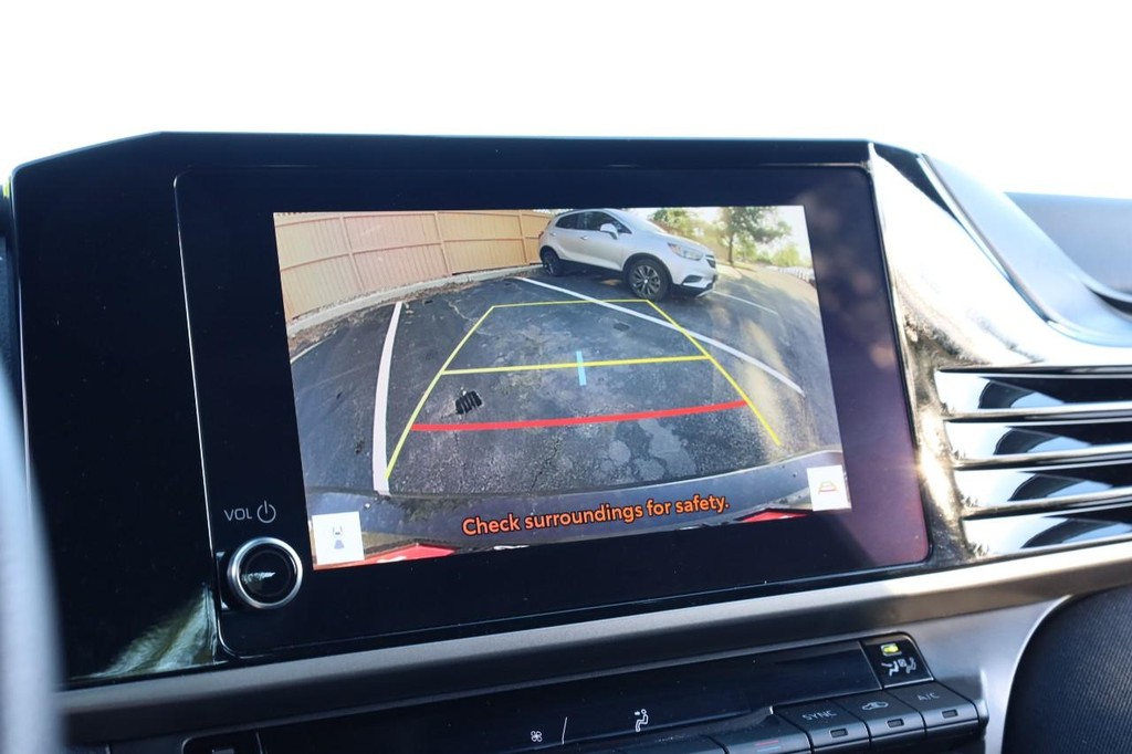 Toyota Camry Vehicle Image 12