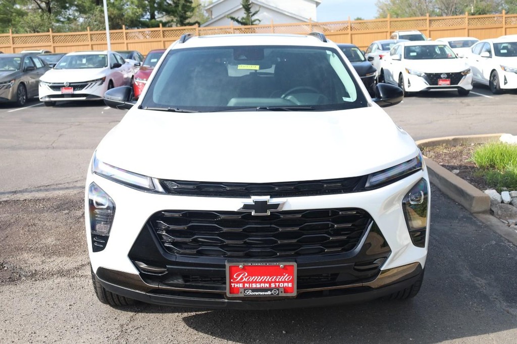 Chevrolet Trax Vehicle Full-screen Gallery Image 04