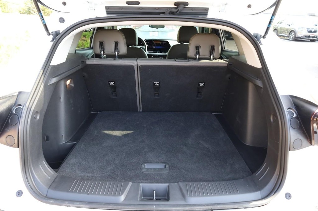 Chevrolet Trax Vehicle Full-screen Gallery Image 07