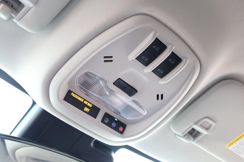 Chevrolet Trax Vehicle Full-screen Gallery Image 17