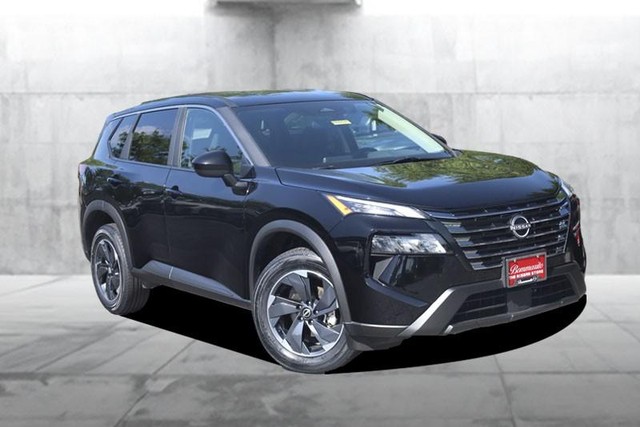 Nissan Rogue Vehicle Image 02
