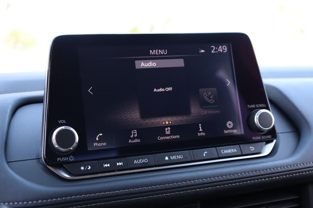 Nissan Rogue Vehicle Image 11