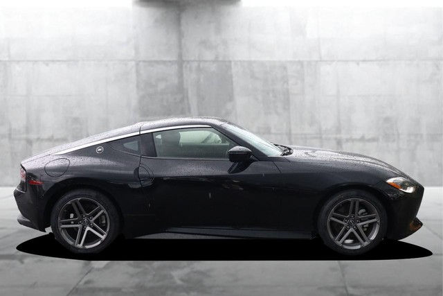 Nissan Z Vehicle Full-screen Gallery Image 5