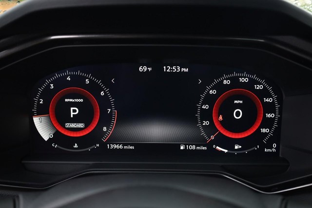 Nissan Z Vehicle Full-screen Gallery Image 9