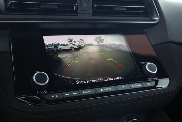 Nissan Z Vehicle Full-screen Gallery Image 12