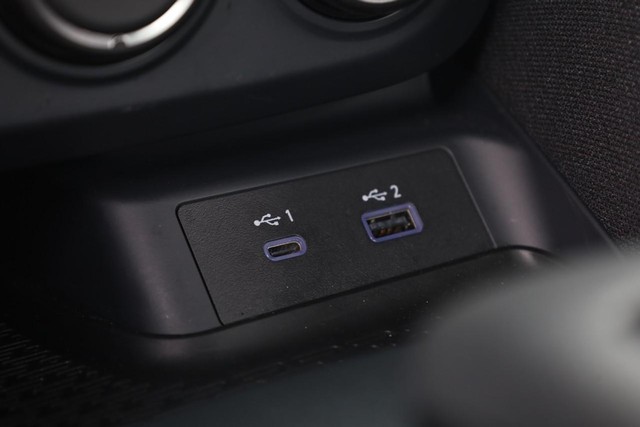 Nissan Z Vehicle Full-screen Gallery Image 14