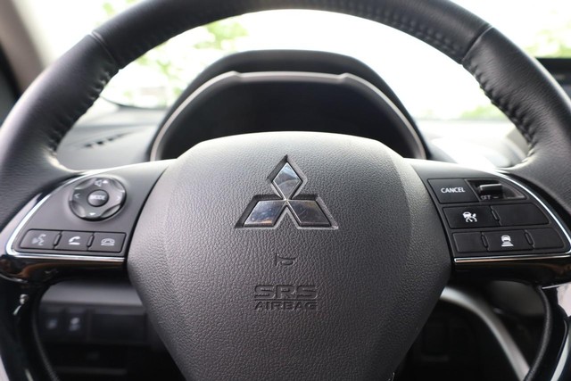 Mitsubishi Eclipse Cross Vehicle Image 09