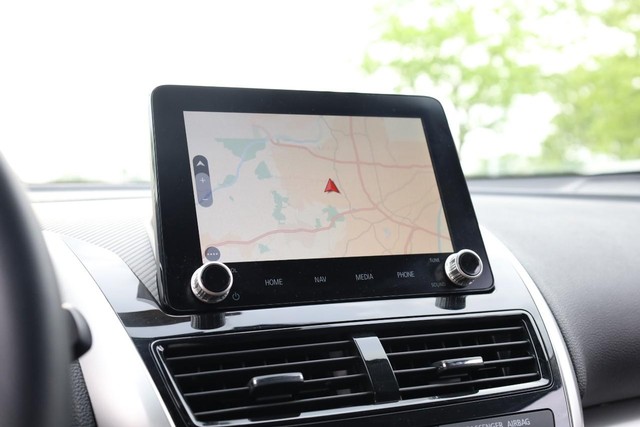 Mitsubishi Eclipse Cross Vehicle Image 12