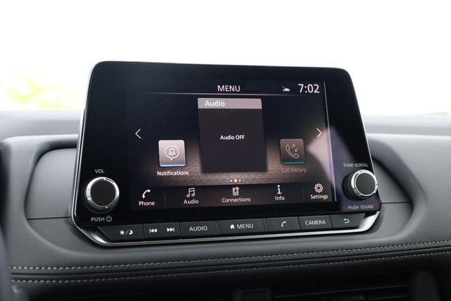 Nissan Rogue Vehicle Image 13