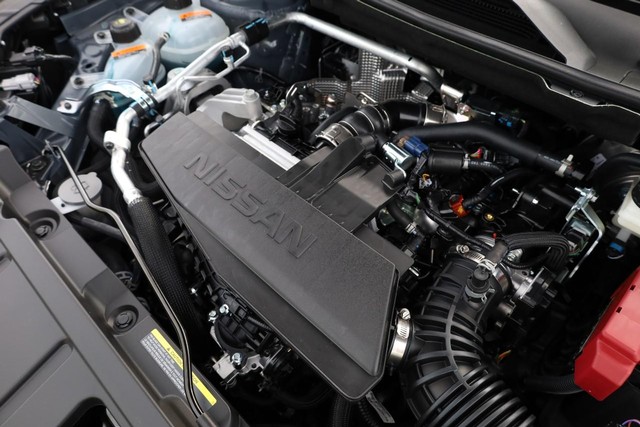Nissan Rogue Vehicle Image 26