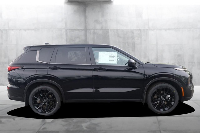 Nissan Rogue Plug-In Hybrid Vehicle Image 04