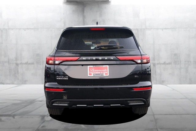 Nissan Rogue Plug-In Hybrid Vehicle Image 05
