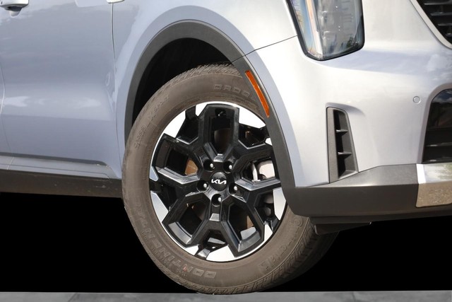 Kia Sorento Vehicle Image 03