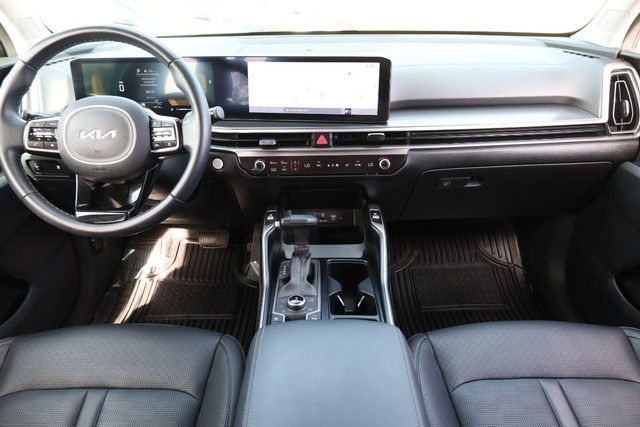Kia Sorento Vehicle Image 27