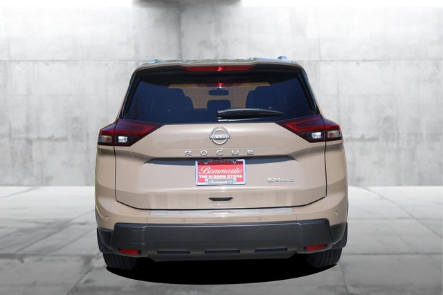 Nissan Rogue Vehicle Image 06