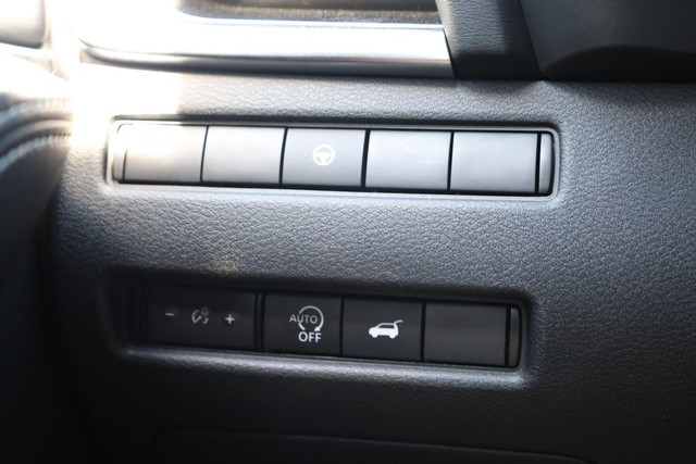 Nissan Rogue Vehicle Image 20