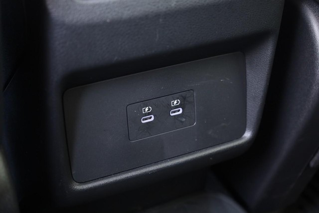 Nissan Rogue Vehicle Image 24
