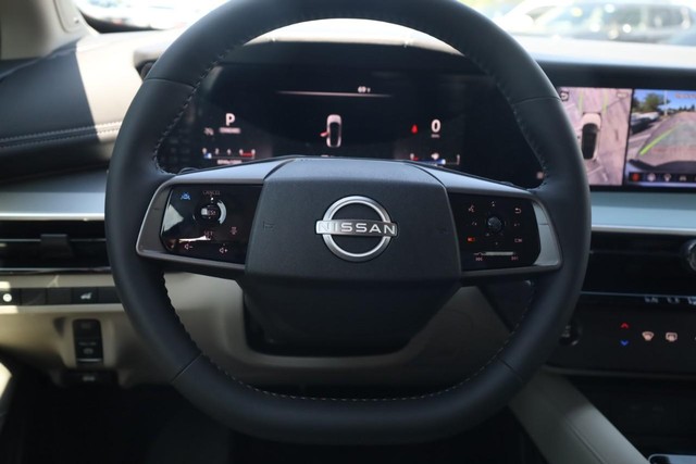 Nissan Murano Vehicle Image 07