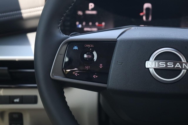 Nissan Murano Vehicle Image 09