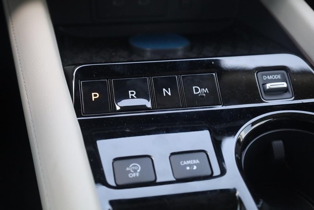 Nissan Murano Vehicle Image 18