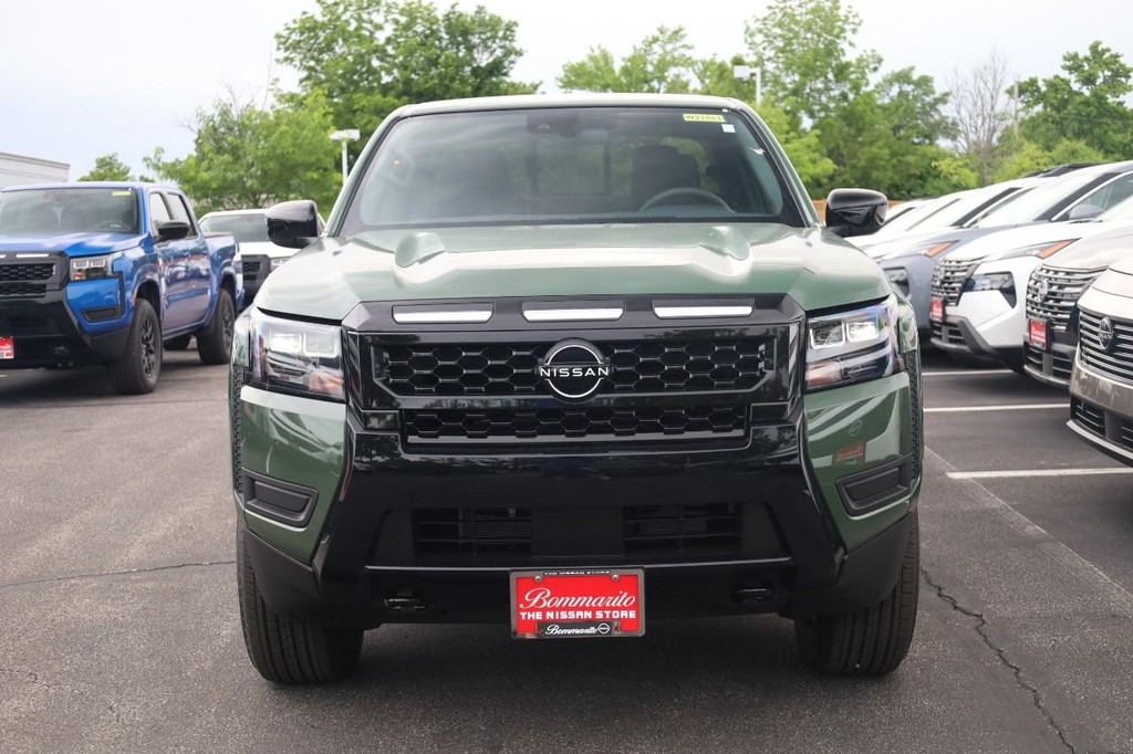 Nissan Frontier Vehicle Image 04