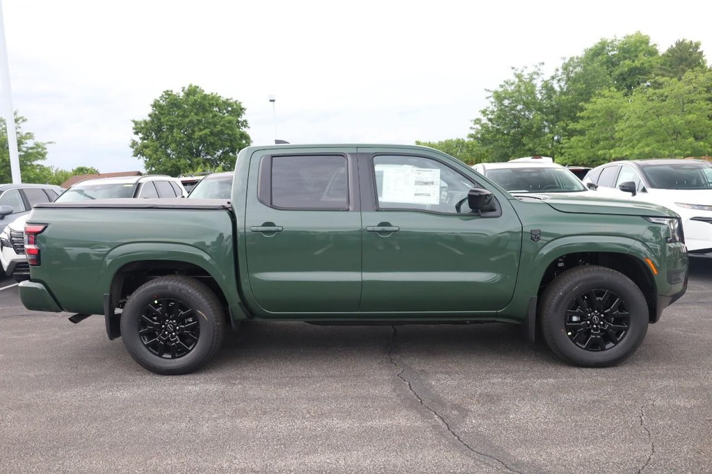 Nissan Frontier Vehicle Image 05