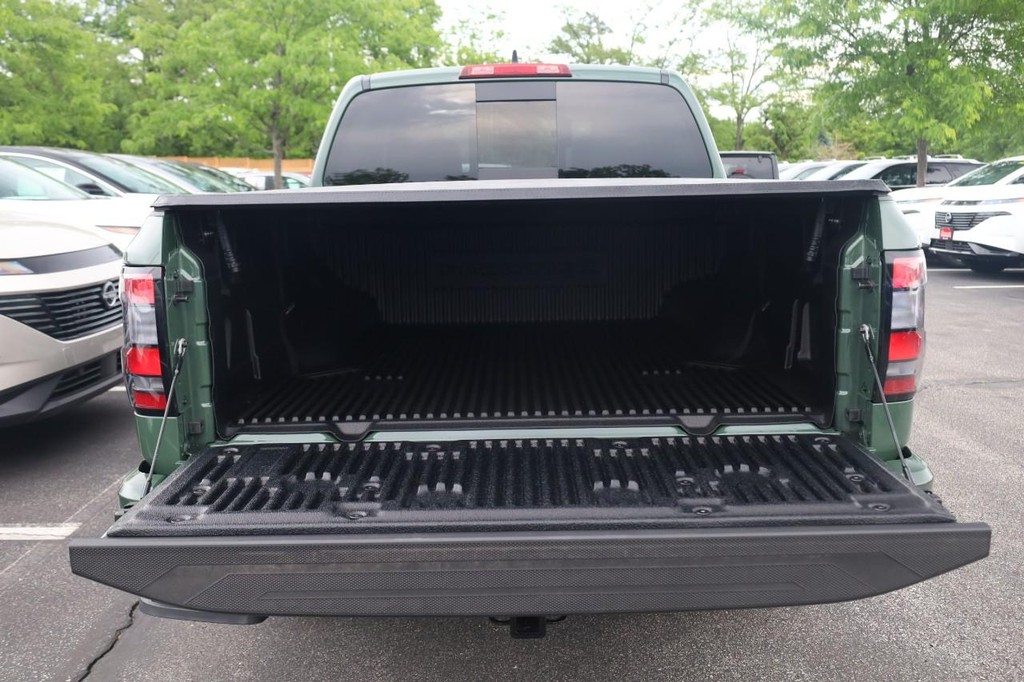 Nissan Frontier Vehicle Image 07
