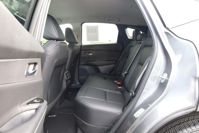 Nissan Murano Vehicle Image 10