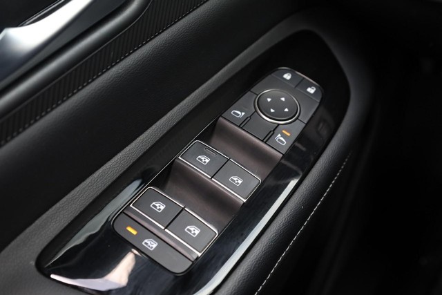Nissan Murano Vehicle Image 11