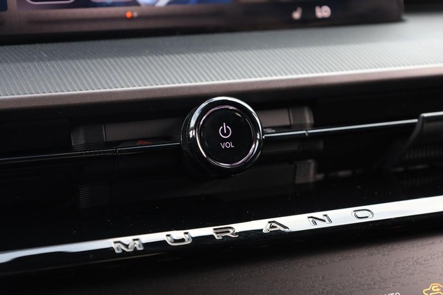 Nissan Murano Vehicle Image 19