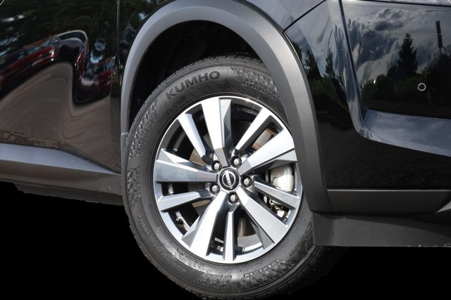 Nissan Pathfinder Vehicle Image 03