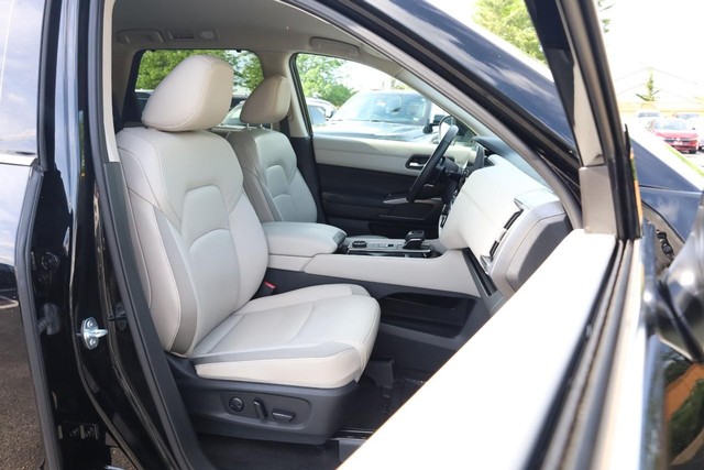 Nissan Pathfinder Vehicle Image 29