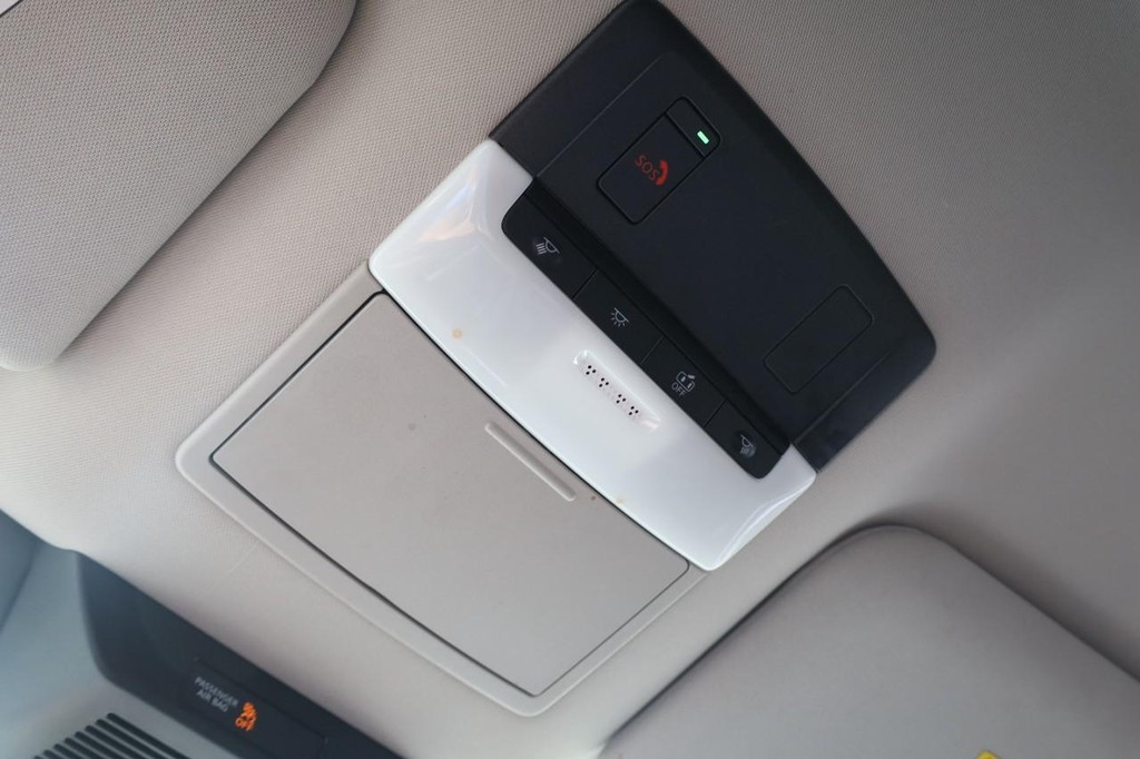Nissan Pathfinder Vehicle Image 17