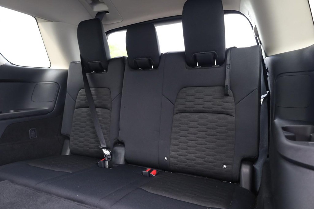 Nissan Pathfinder Vehicle Image 22