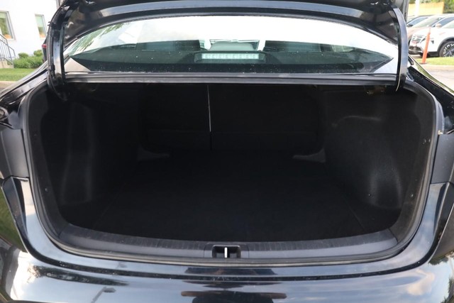 Toyota Corolla Vehicle Image 07