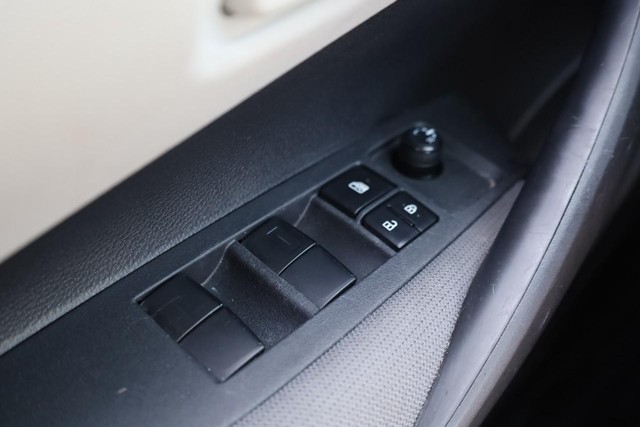 Toyota Corolla Vehicle Image 17