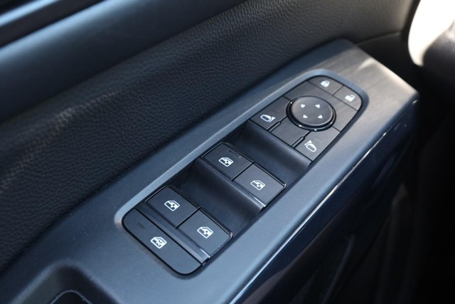 Nissan Pathfinder Vehicle Image 19