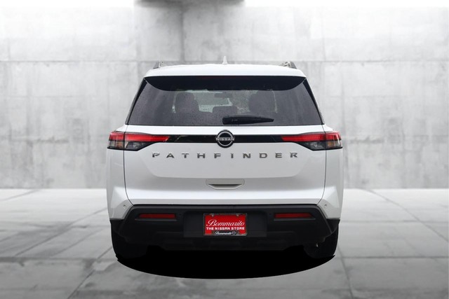Nissan Pathfinder Vehicle Image 06