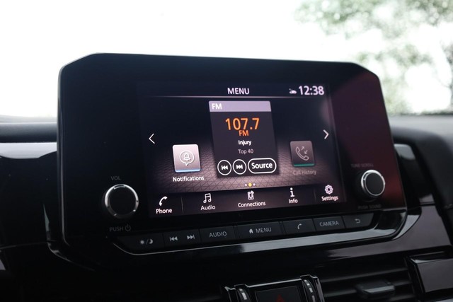 Nissan Pathfinder Vehicle Image 13