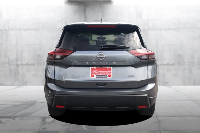 Nissan Rogue Vehicle Image 06