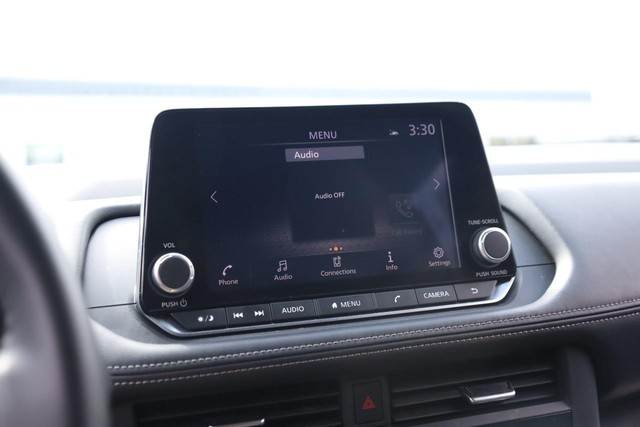 Nissan Rogue Vehicle Image 11