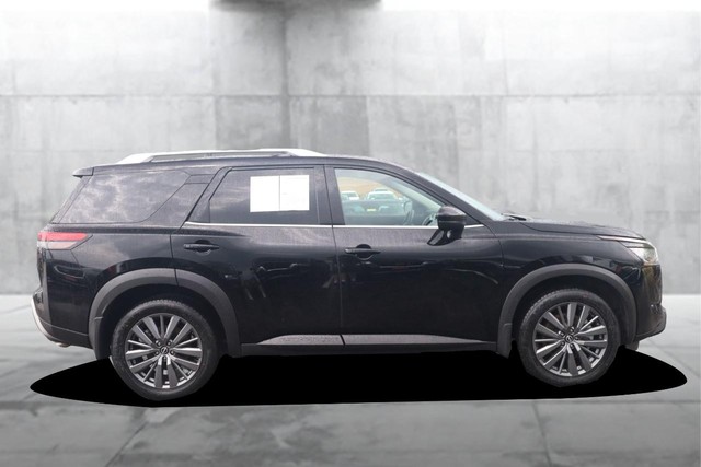 Nissan Pathfinder Vehicle Image 05
