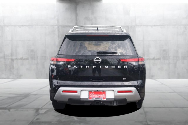 Nissan Pathfinder Vehicle Image 06