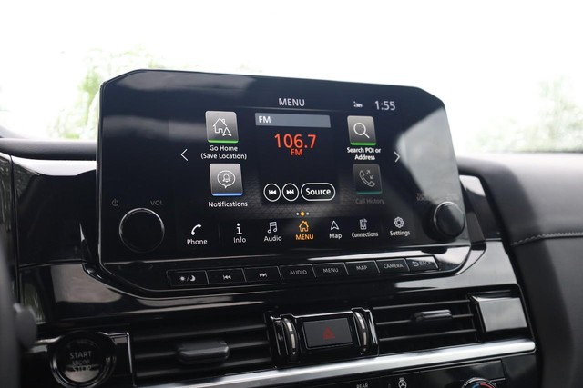 Nissan Pathfinder Vehicle Image 15