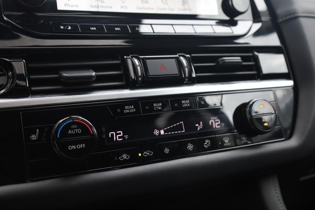 Nissan Pathfinder Vehicle Image 20